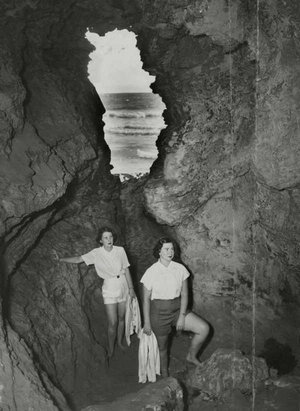 Пещера, в которой жил Уильям Бакли