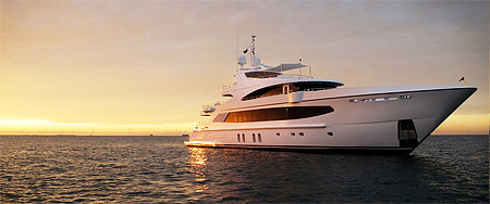 Суперяхта Oceanfast 48