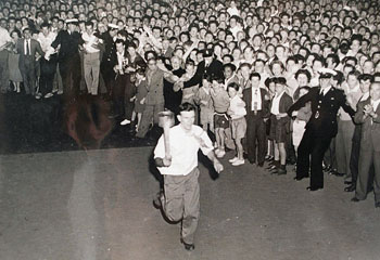 Барри Ларкин