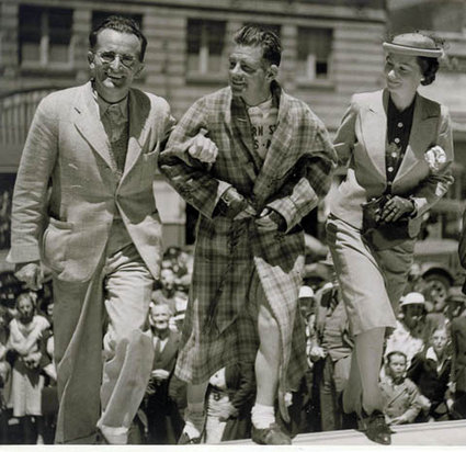 Брюс Смолл, Губерт Опперман и его жена Мэвис