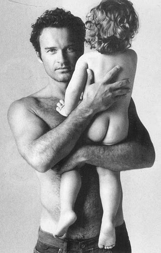 Джулиан МакМэхон в рекламе Levis